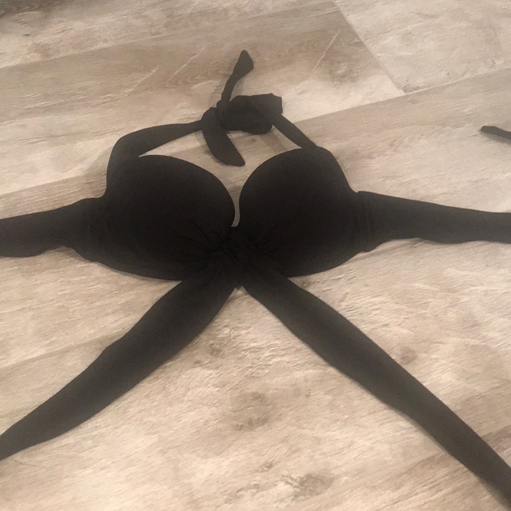 Victoria’s Secret Swimsuit Top